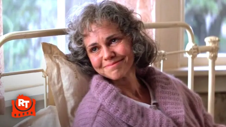 Сцена из фильма на YouTube: “Forrest Gump (1994) - Life is a Box of Chocolates Scene”