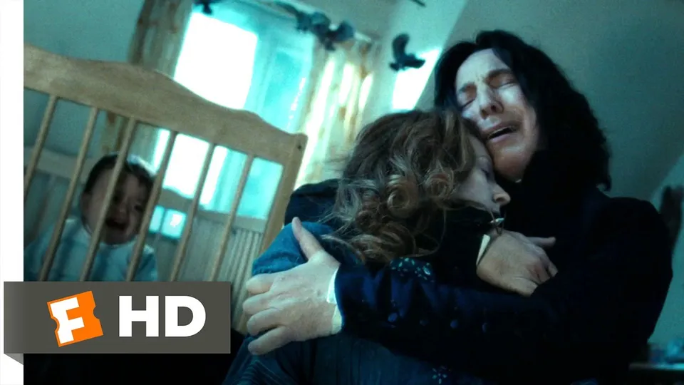 Сцена из фильма на YouTube: “Harry Potter and the Deathly Hallows: Part 2 - Snape's Memories”